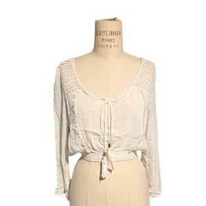 Chelsea & Violet White Boho Lace Peasant Crop Top XS Long Sleeve Tassel Blouse